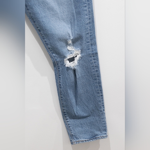 Levi's Straight Leg Wedgie Jeans - Picture 5 of 14